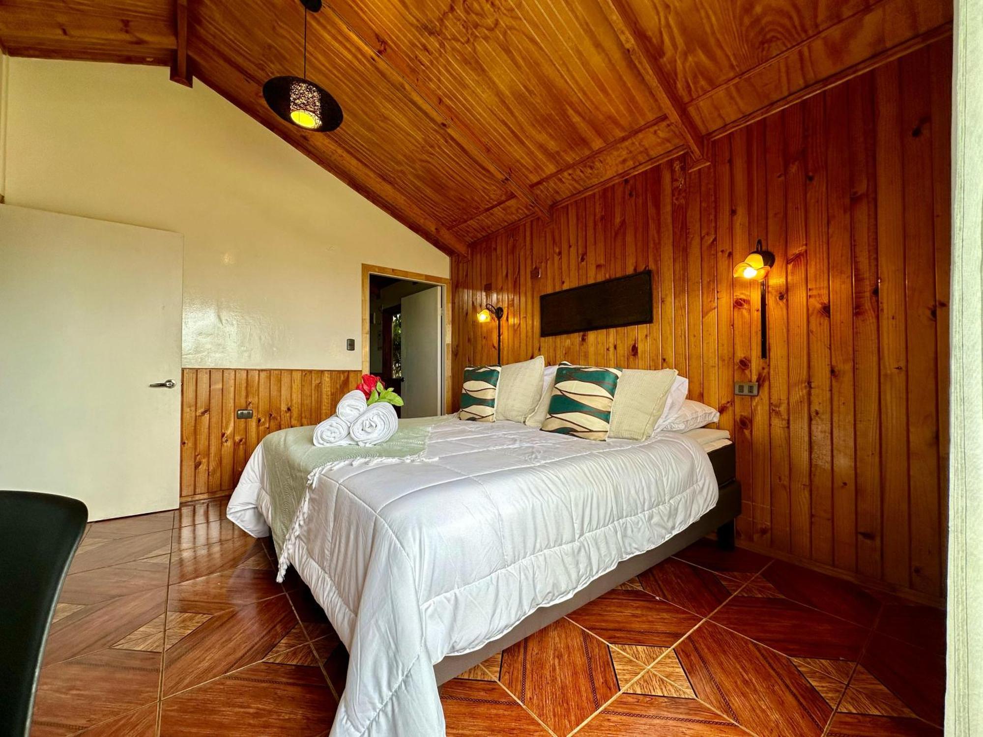 Paraiso Sunset Bungalows 앙가로아 외부 사진