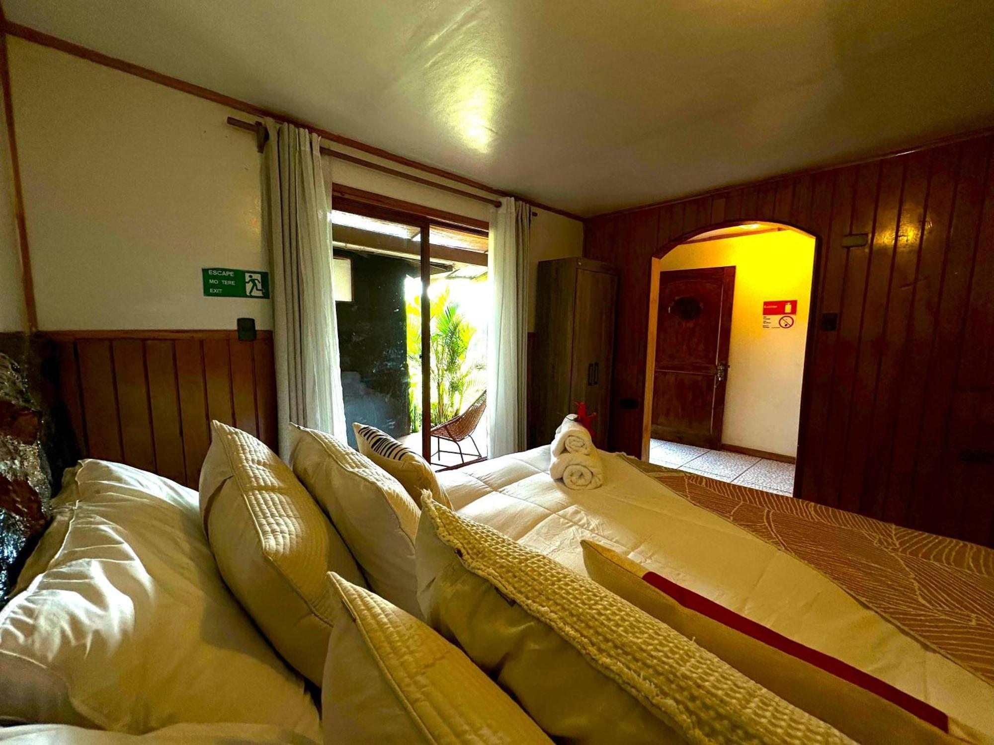 Paraiso Sunset Bungalows 앙가로아 외부 사진